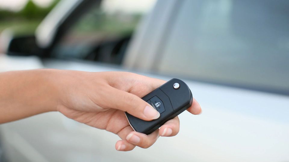 M35844 - Jacks Key Services - Four Reasons You Need a Key Fob For Your Car featured img.jpg