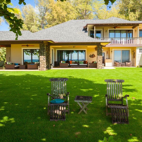 exterior of Hawaiian home