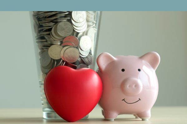 charitable gift annuity with piggy bank and heart