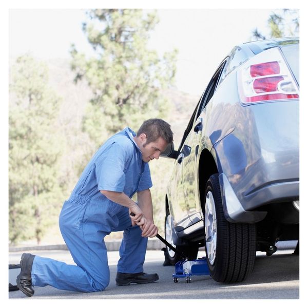 truck repair in the field