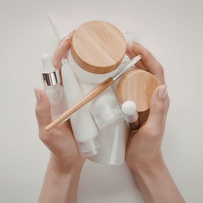 4 What is the Difference Between White Label and Private Label Skincare Manufacturing.jpg