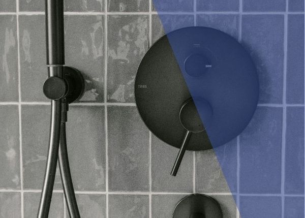 Shower knobs & levers connected to piping