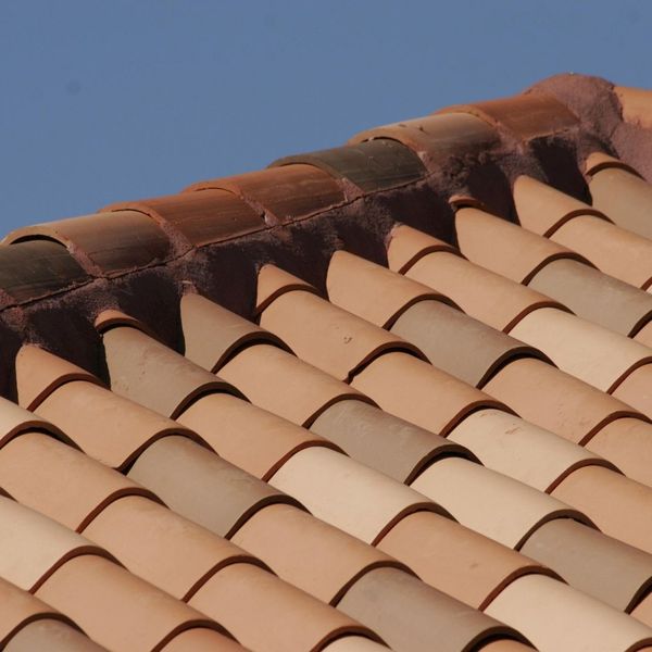 Why Your Roof Needs to Be Hurricane-Ready in Tampa - 1.jpg