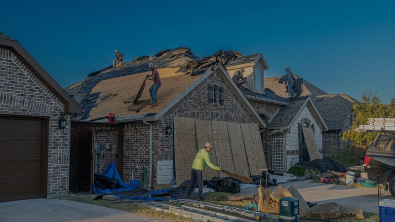 How to Choose the Right Roofing Contractor 1.jpg