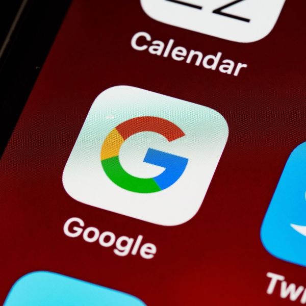 google app on phone google app on phone
