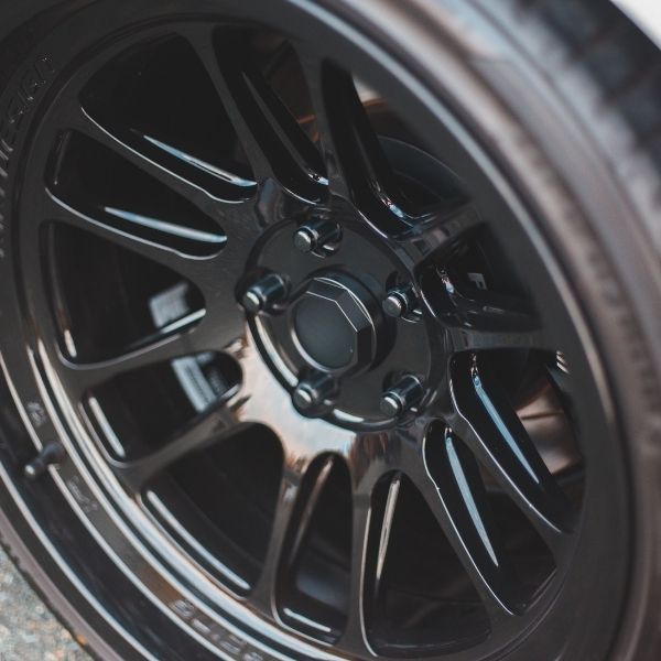 Seasonal Detailing Preparing Your Car for Every Weather1.jpg