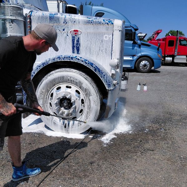 How Mobile Detailing Brings the Professional Shop Experience Directly to Your Delaware Driveway - Image 1.jpg