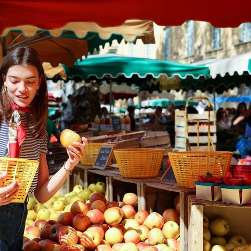 woman at a farmers market