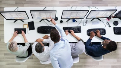 How a Commercial Generator Can Prevent Revenue Loss - Header Image.jpg