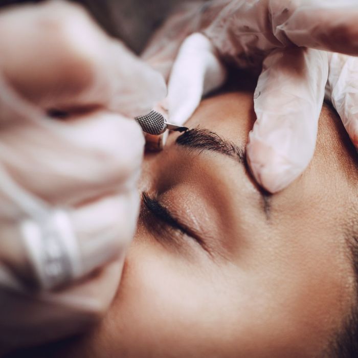 someone getting microblading