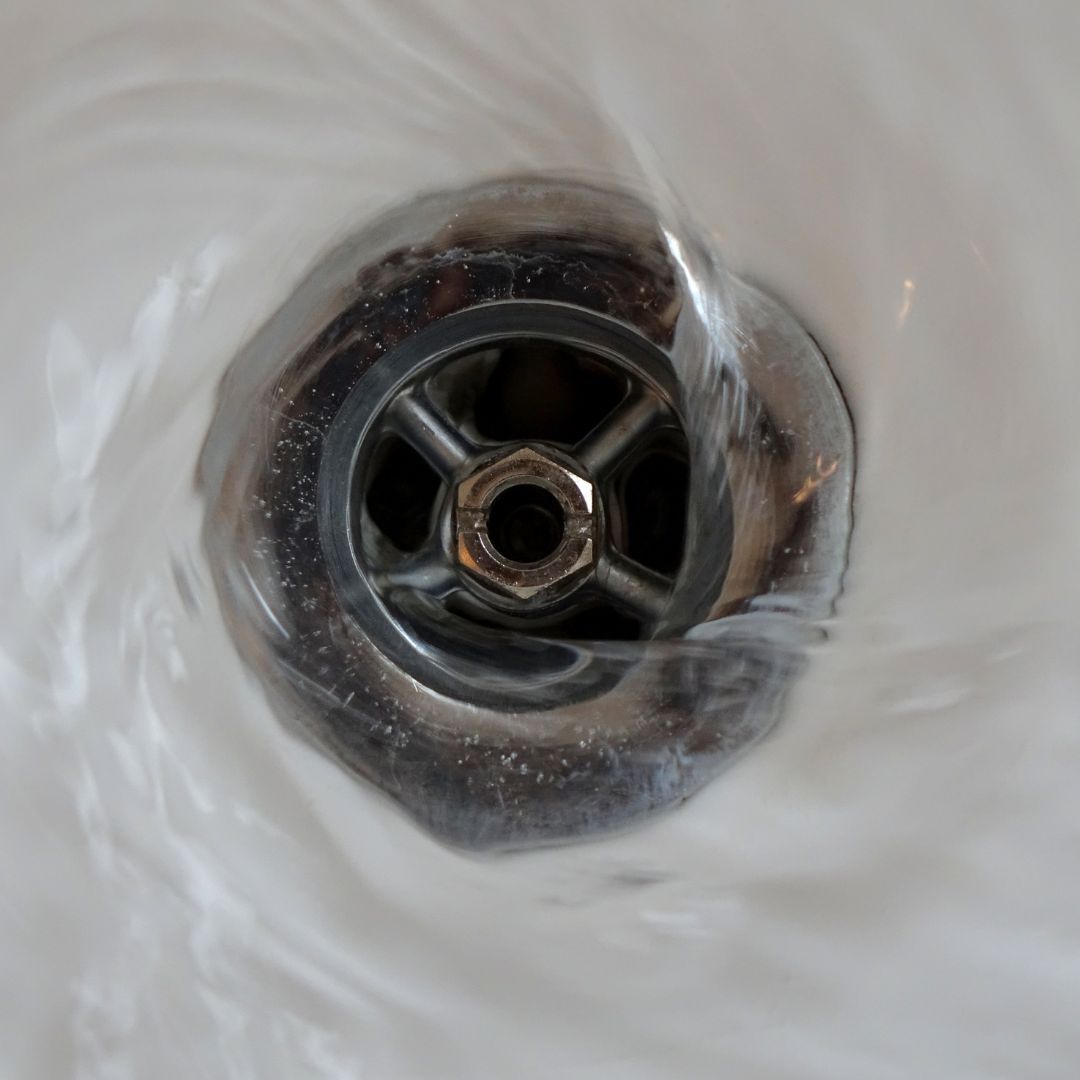 Draing with water flowing down