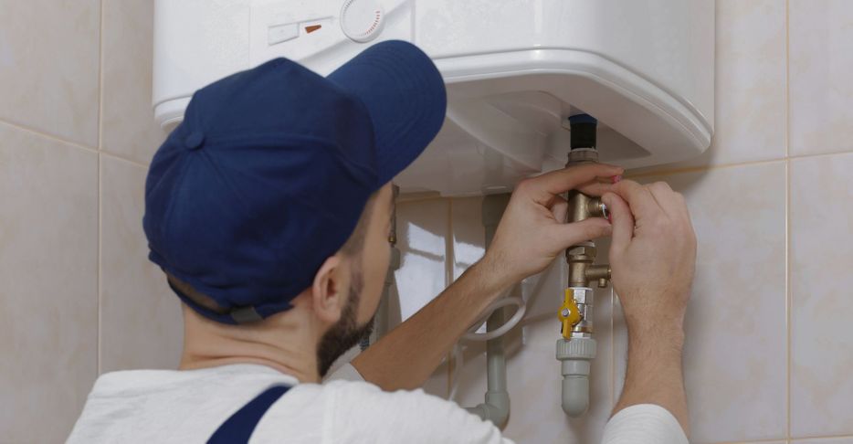 4 Benefits of Tankless Water Heaters Featured Image.jpg