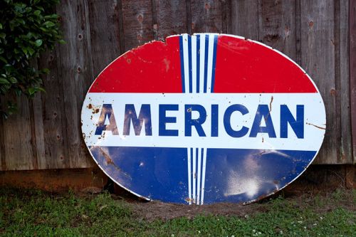 image of an old sign "American"