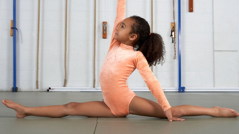 M39013 - Blog - What Is Acro Gymnastics-FT.jpg
