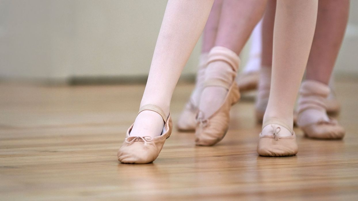 M39013 - Blog - What Every Beginner Should Know About Ballet Classes-FT.jpg
