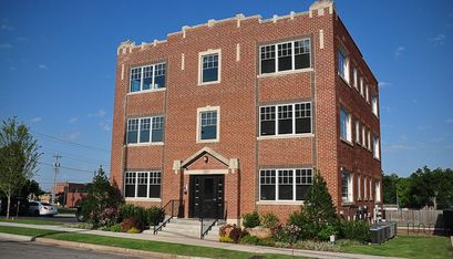 2-1217-N-Francis-Exterior-5ef4dbf404523-1381x790.jpg