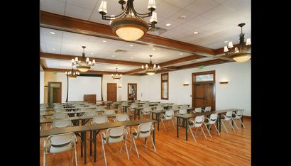 9-Sarkeys-Classroom-5f3ed44679d4a-1381x788.jpg