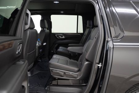 Luxery Limo Lone Mountain Limo.jpg