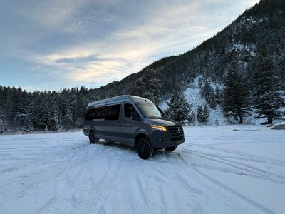 AWD Limo Sprinter Van.jpeg
