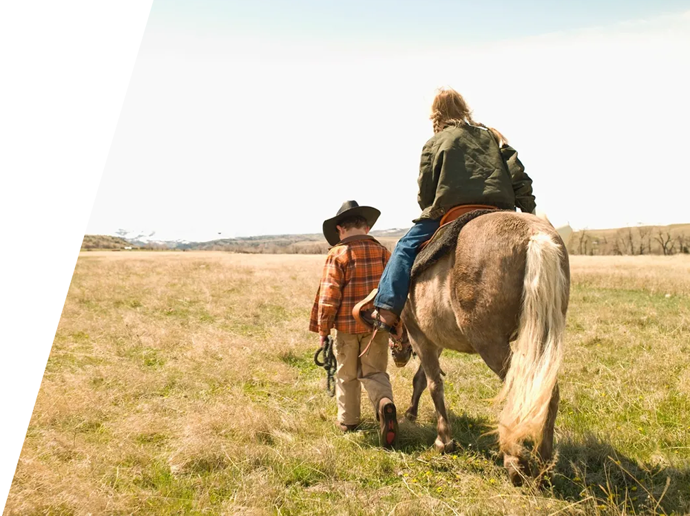 Kids horseback riding in montana