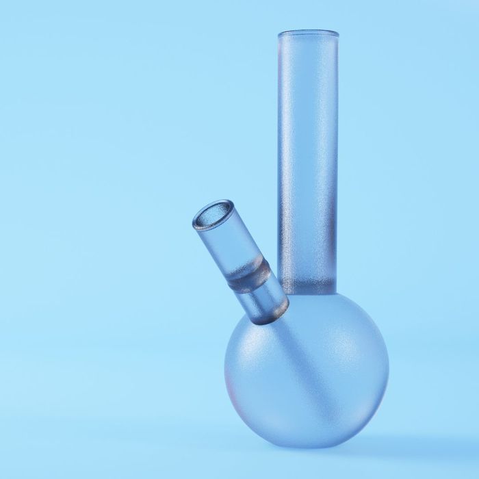 a clear glass bong