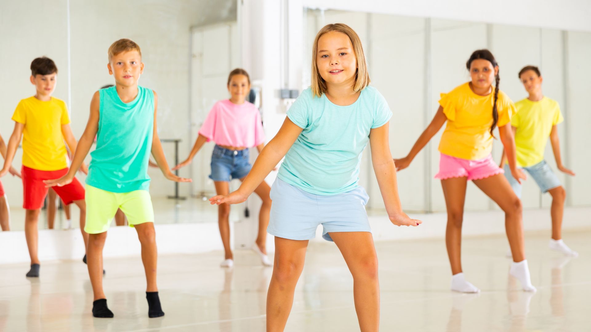 kids dancing