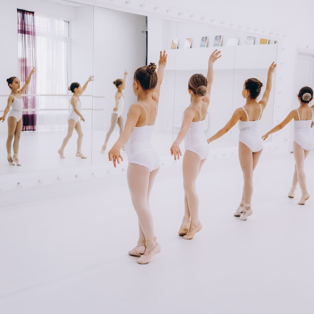 Kids dancing
