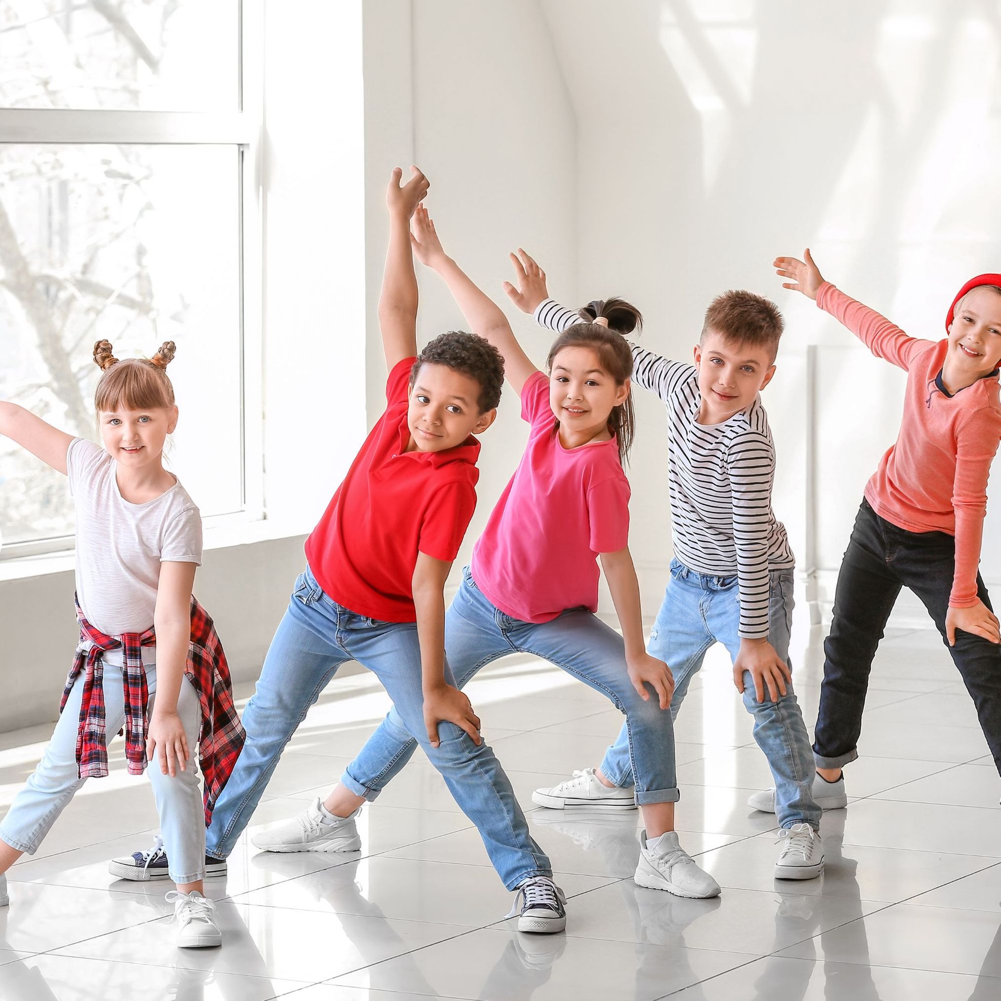 children posing in dance class