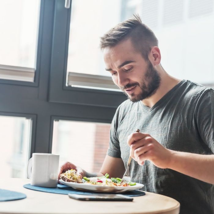 man eating healthy