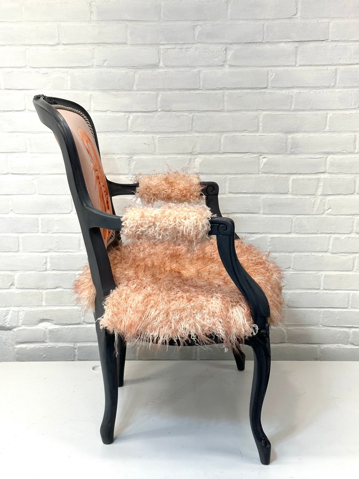 flamingo-chair-side-view.jpg