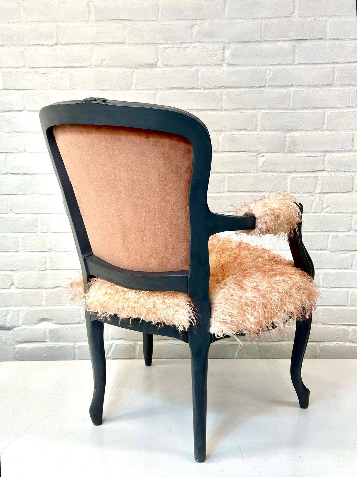 flamingo-chair-back-view.jpg