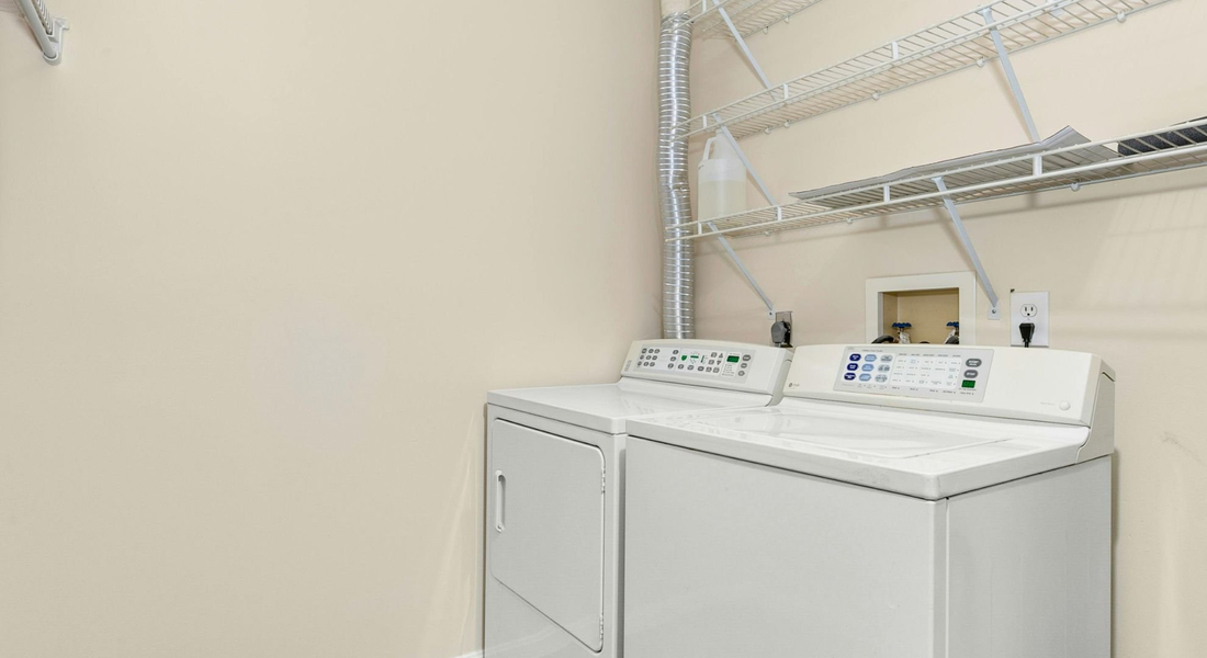4+Benefits+of+a+Professional+Dryer+Vent+Cleaning+header.jpg