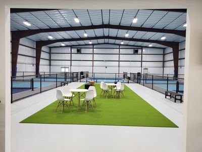 Courts5-Pickleball-Lobby-4.jpg