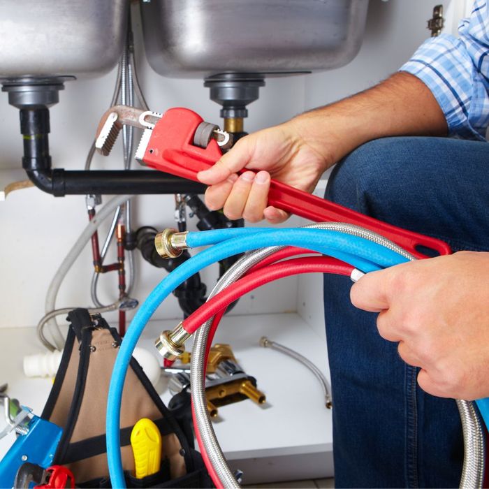 What to Look for in a Professional Plumber Image 1.jpg