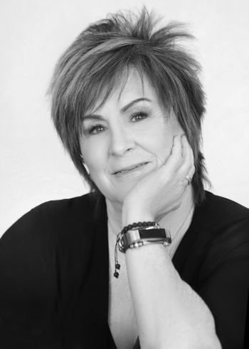 Esthetician DEBI