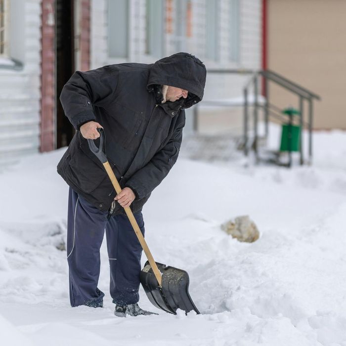 1 Winterizing Your Home_ Snow Removal Tips and Tricks.jpg