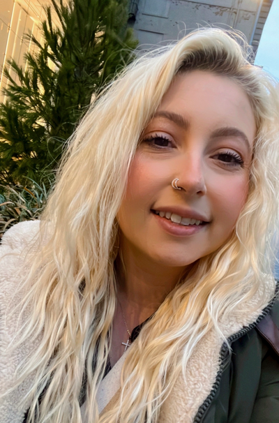 Lauren F.png