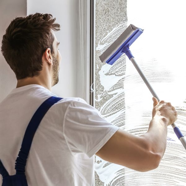 BlogImage1-RentaRickisNowOfferingWindowCleaning.jpg