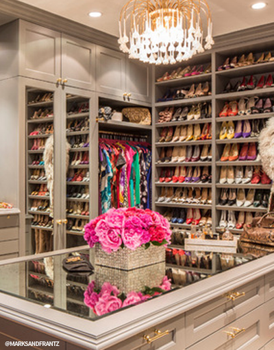 custom-closets-with-florals.png