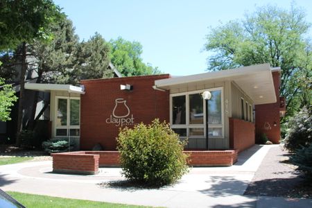 5,000 SF Office 418 Howes