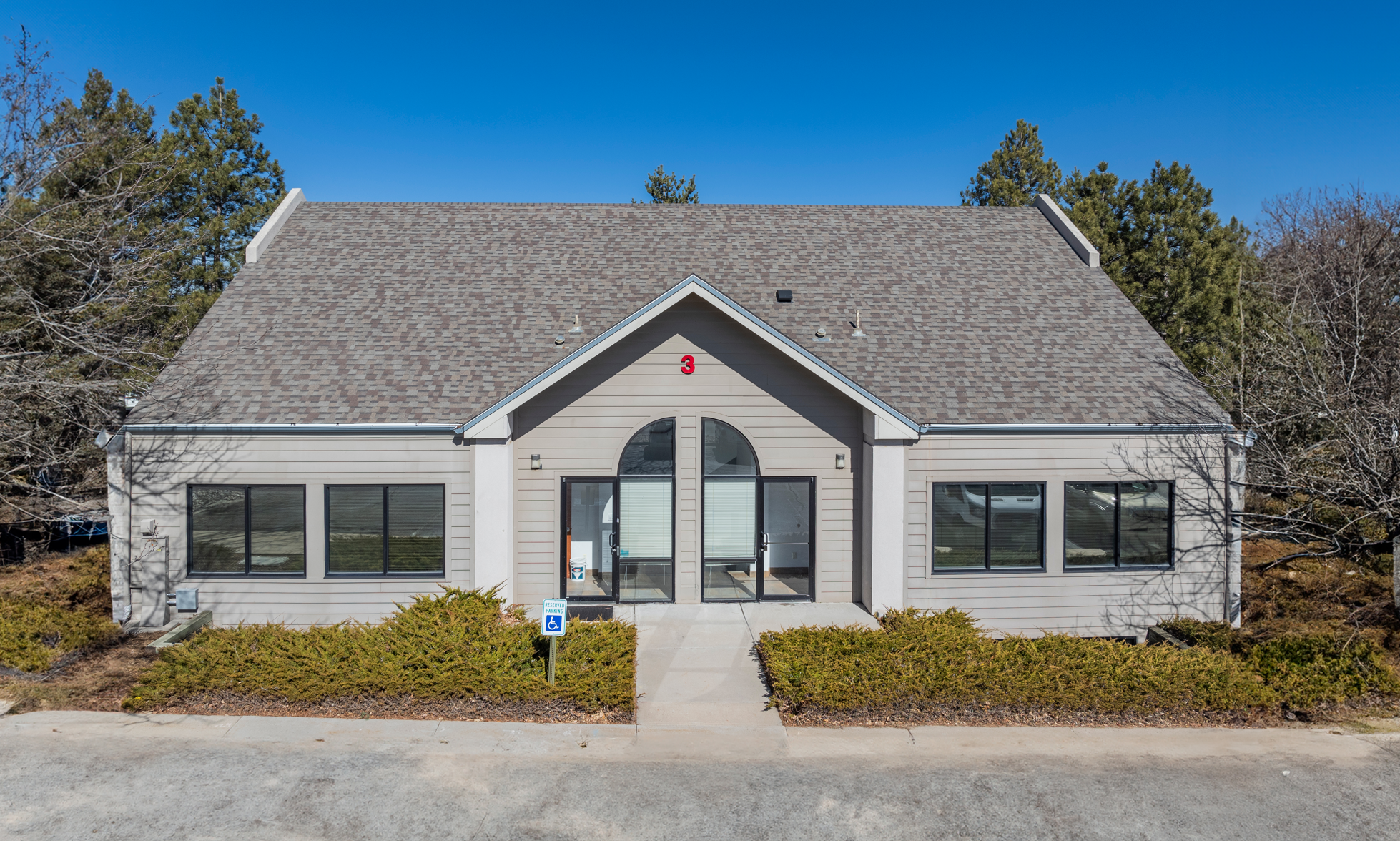 Online_Front Bldg 3.png