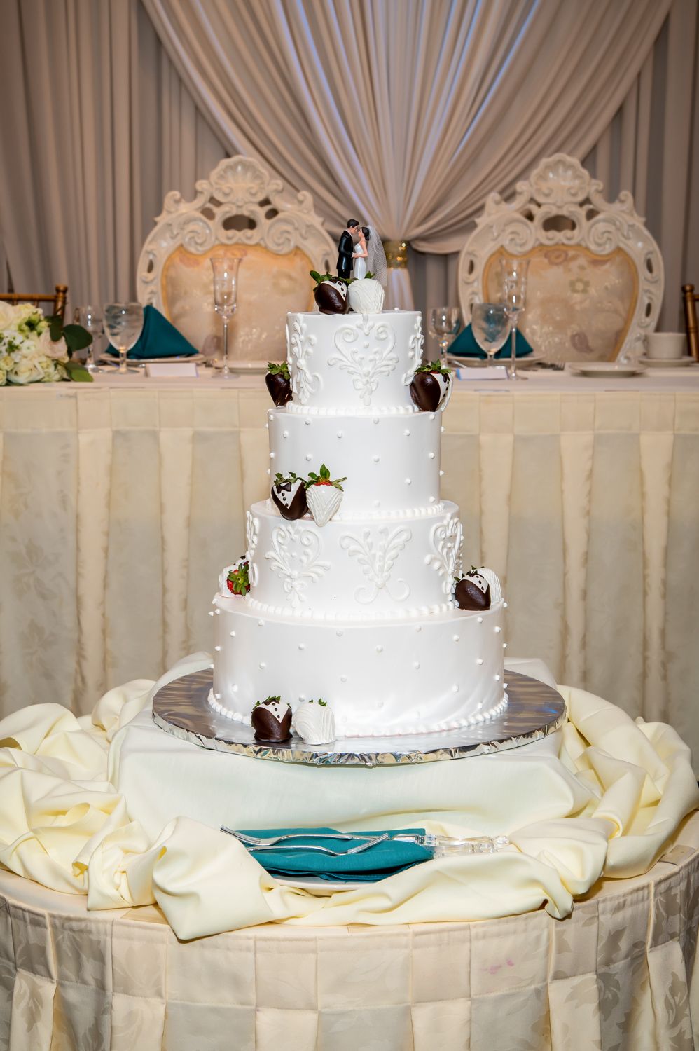 Chicago Wedding Photographer-TWA-Photographic-Artists-Manzo's Banquets_Gusewelle_Palmer_LF-0522.JPG