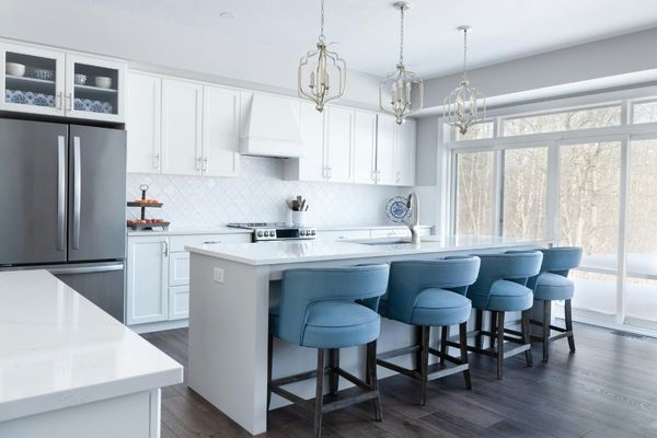 KITCHEN REMODELING