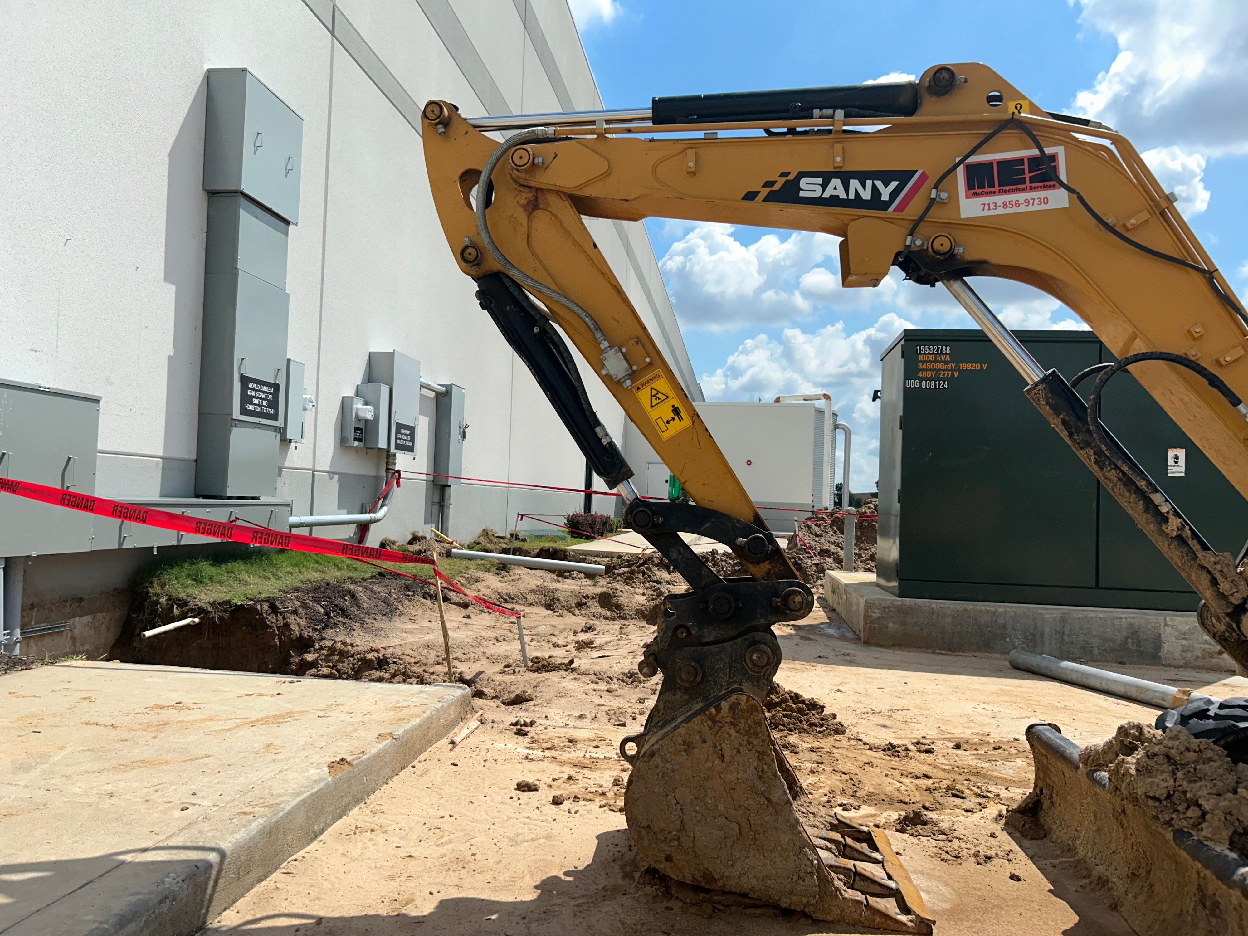 WORLD EMBLEM (2).jpg