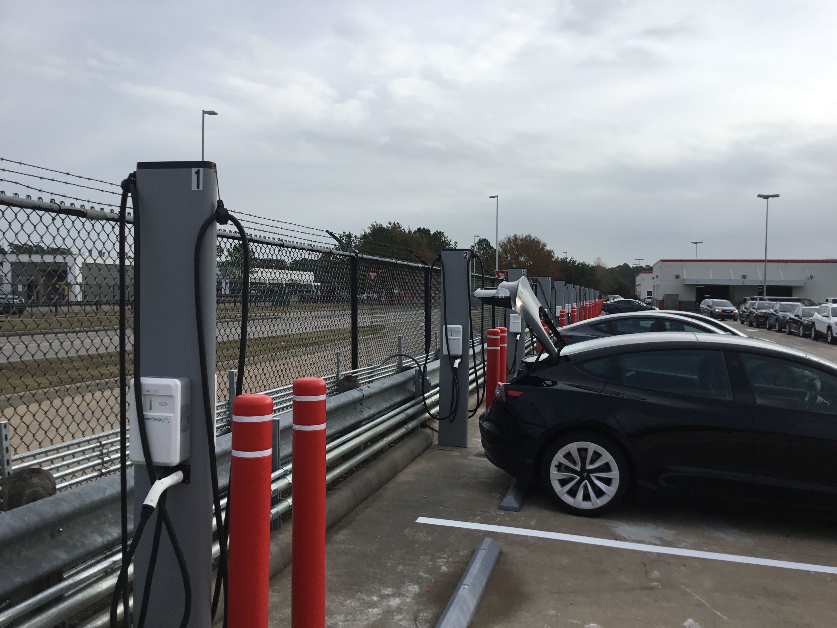 AVIS EV CHARGER (8).JPG