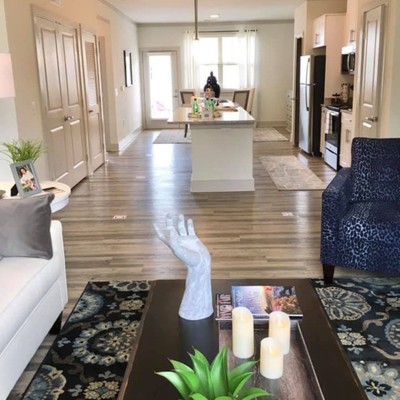 2 Which White Oak Grove Layout is Right for You_ (1-Bed vs. 2-Bed).jpg