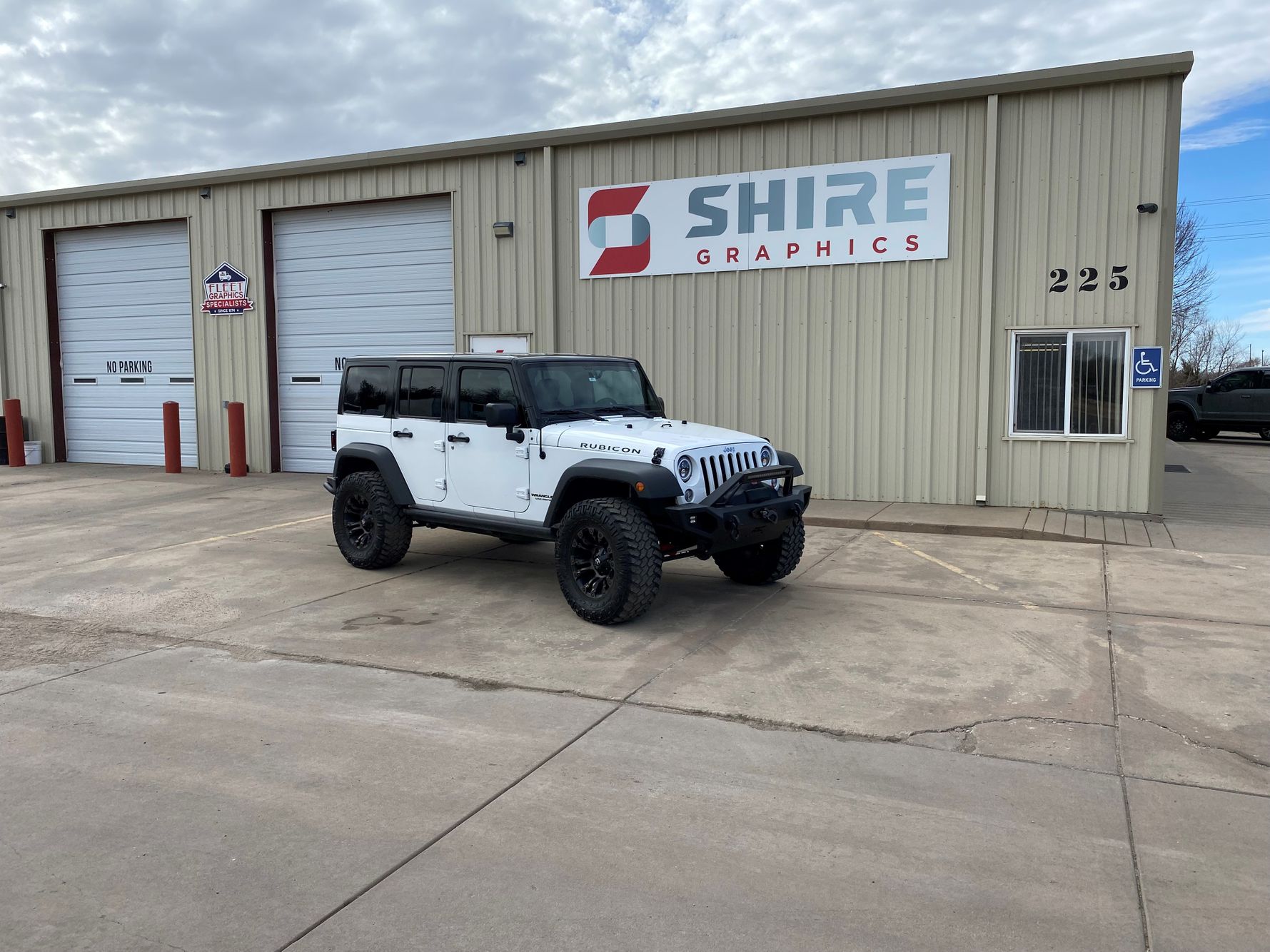 Jeep Partial Wrap Top 2.jpg