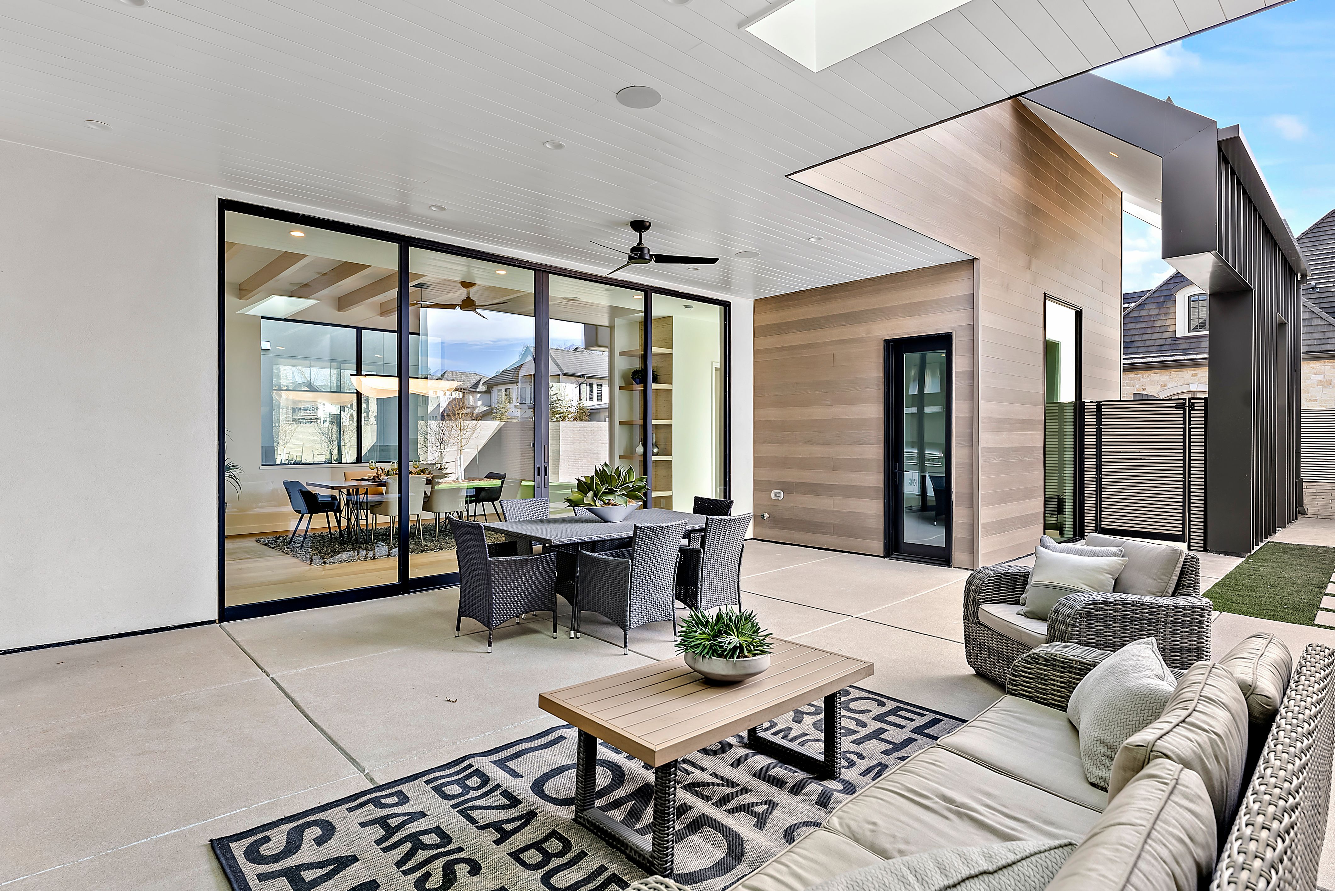 Luxury Modern Home - outdoor living room