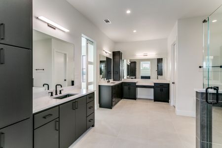 Master Bath 1.jpg