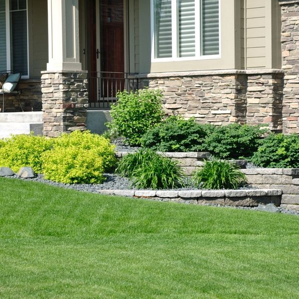 4 Landscaping Tips for Custom Homes - 3.jpg